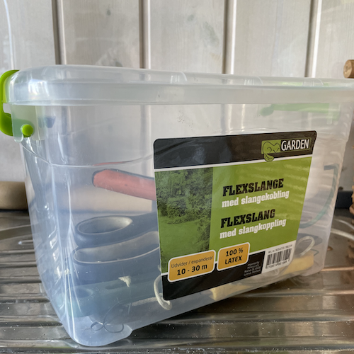 Genbrug plastik kasse til have redskaber